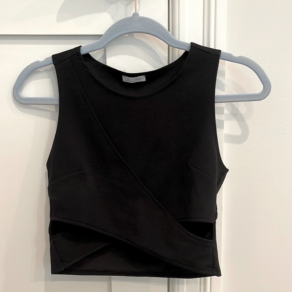 Black crop top in size M